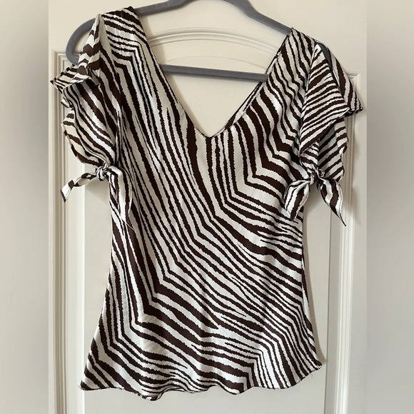 The Limited 100% Silk Animal Print Brown and White Blouse Women’s size Small - Picture 9 of 13